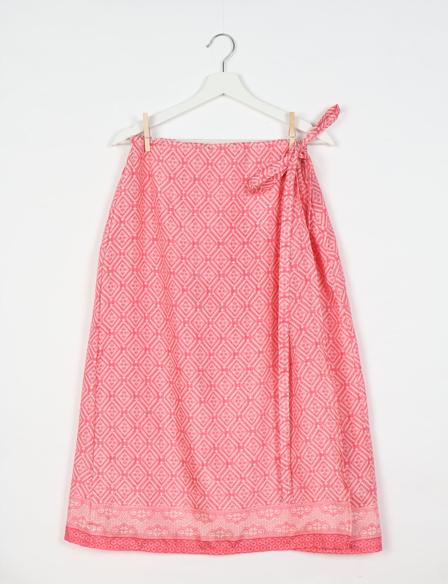 Versatile and sustainable LONG WRAPAROUND SKIRT, mid-calf length, defying convention and suitable for all waist sizes. Elevate your style with this eco-friendly and comfortable piece, creating a unique and inclusive fashion experience.