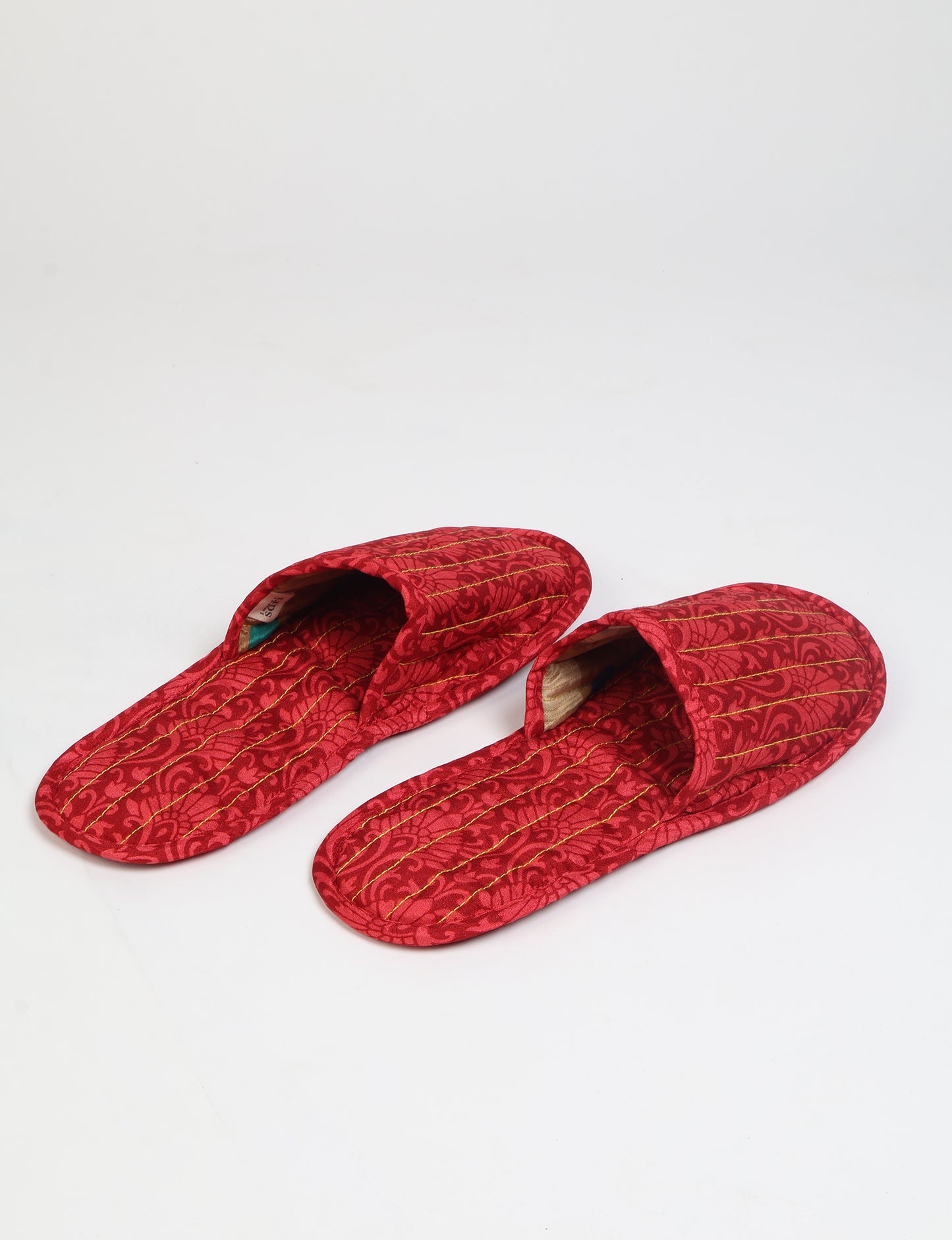 Quilted Slippers - Red Leaves