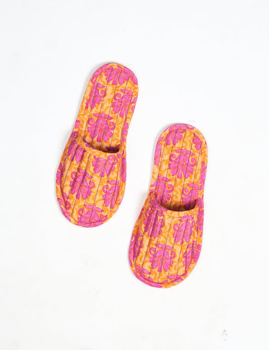 QUILTED SLIPPERS