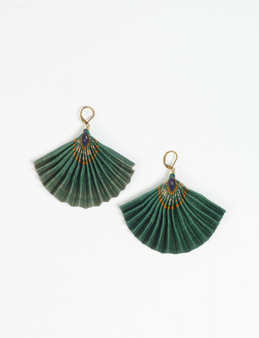 Elevate your style sustainably with our PLEATED EARRINGS – a timeless creation from pre-loved Indian saris, crafted using innovative heat setting techniques. Align with ethical clothing, green fashion, and slow fashion, these earrings are a statement of mindful elegance. Hypoallergy tested metal hooks make them a skin-friendly, sustainable choice.