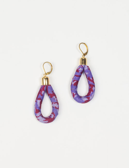 Elevate your style sustainably with our Rope Earrings. Crafted from cotton rope hand-wrapped with pre-loved saris, these earrings are a testament to ethical and green fashion. Make a conscious choice for a brighter, eco-friendly future.