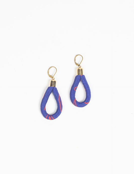 Elevate your style sustainably with our Rope Earrings. Crafted from cotton rope hand-wrapped with pre-loved saris, these earrings are a testament to ethical and green fashion. Make a conscious choice for a brighter, eco-friendly future.