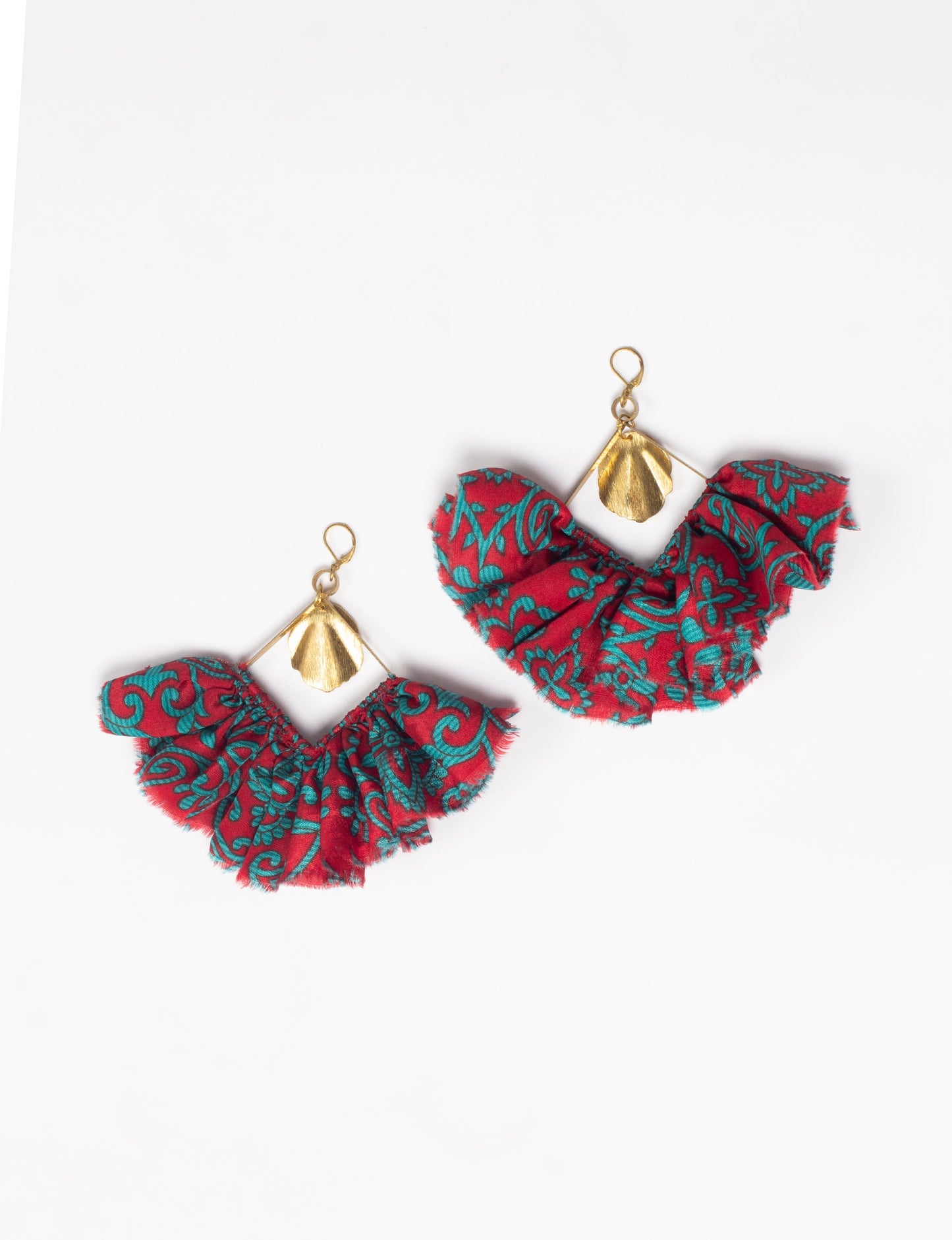 Bold and distinctive MAXI SQUARE EARRINGS – dramatic accessories with fabric frill, metallic charm, and a raw edge. Hypoallergy tested, skin-friendly metal hooks make these earrings unique and glamorous. Elevate your style with these eye-catching, nickel, and lead-free accessories.