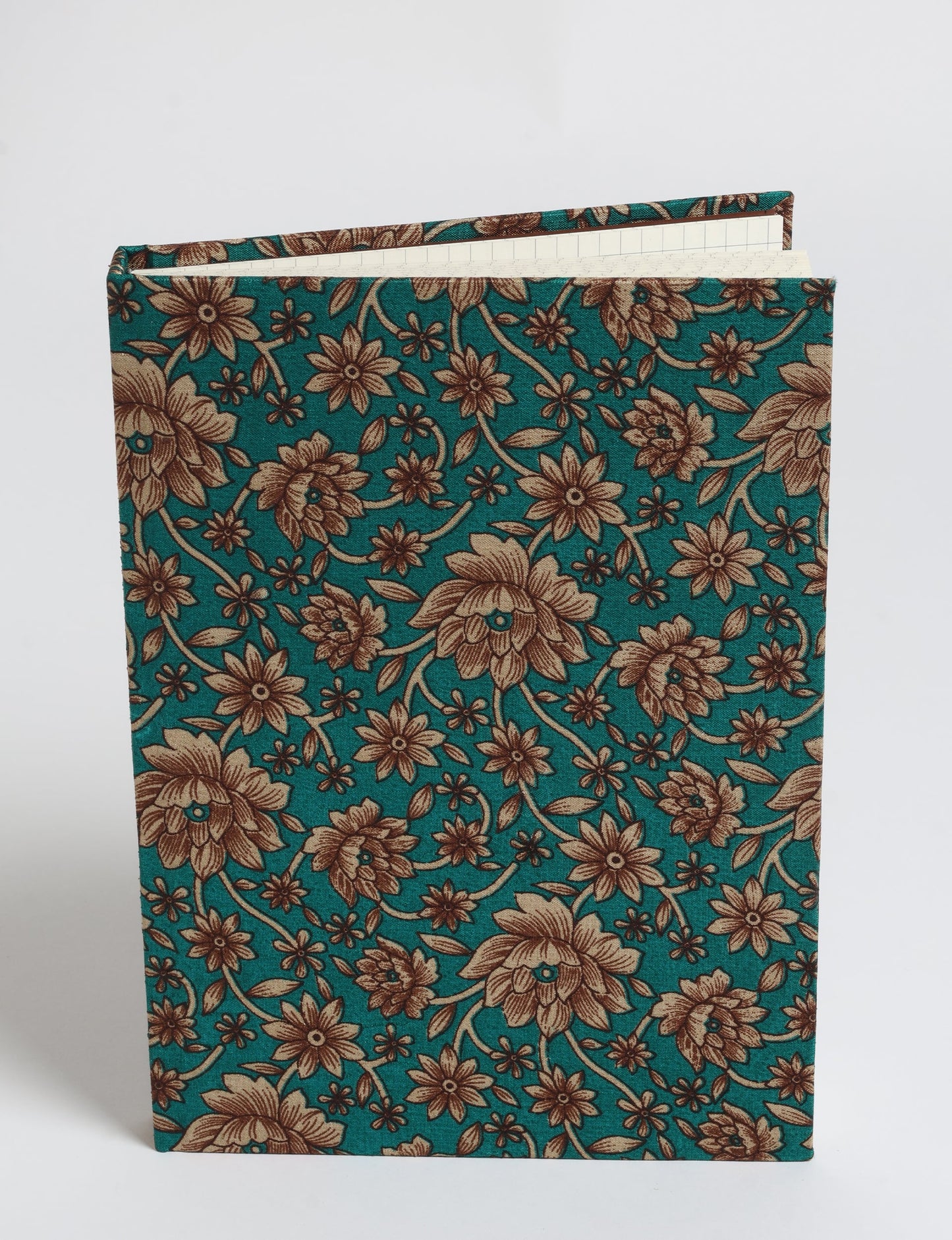 Elevate your scribbling experience with our A5 hardcover notebook, an epitome of green fashion. Sustainable and upcycled, this notebook features recycled fabric covers and aligns with the ethos of circular fashion. Dive into conscious living with our eco-friendly, recycled material notebook.