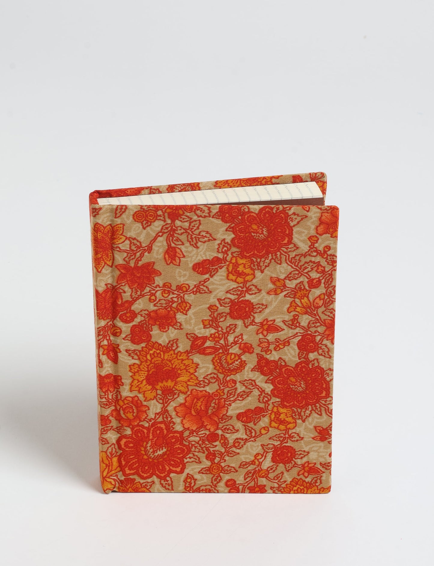 Indulge your creative spirit with our A6 hardcover notebook – a blend of sustainability and style. Made with 100% recycled paper and adorned with pre-loved sari fabric, this eco-conscious notebook encourages mindful note-taking and resonates with the principles of eco-friendly fashion.