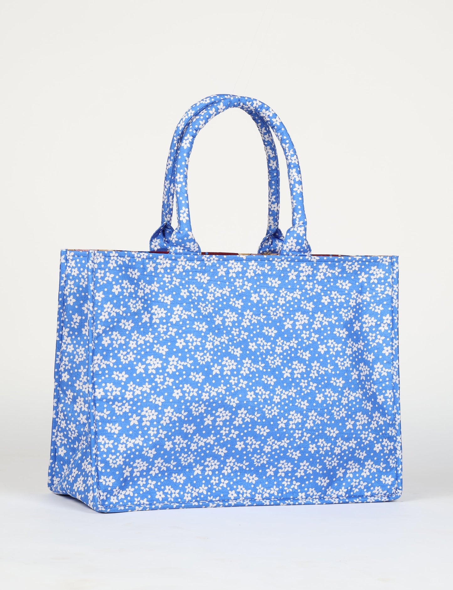 Elevate your eco-friendly style with our Work Tote Bag, a semi-structured, sustainable masterpiece. Soft padded handles, contrast lining, and an inside zipper pocket make it both stylish and functional. Perfect for carrying your laptop and more, this tote stands tall as a symbol of conscious fashion.