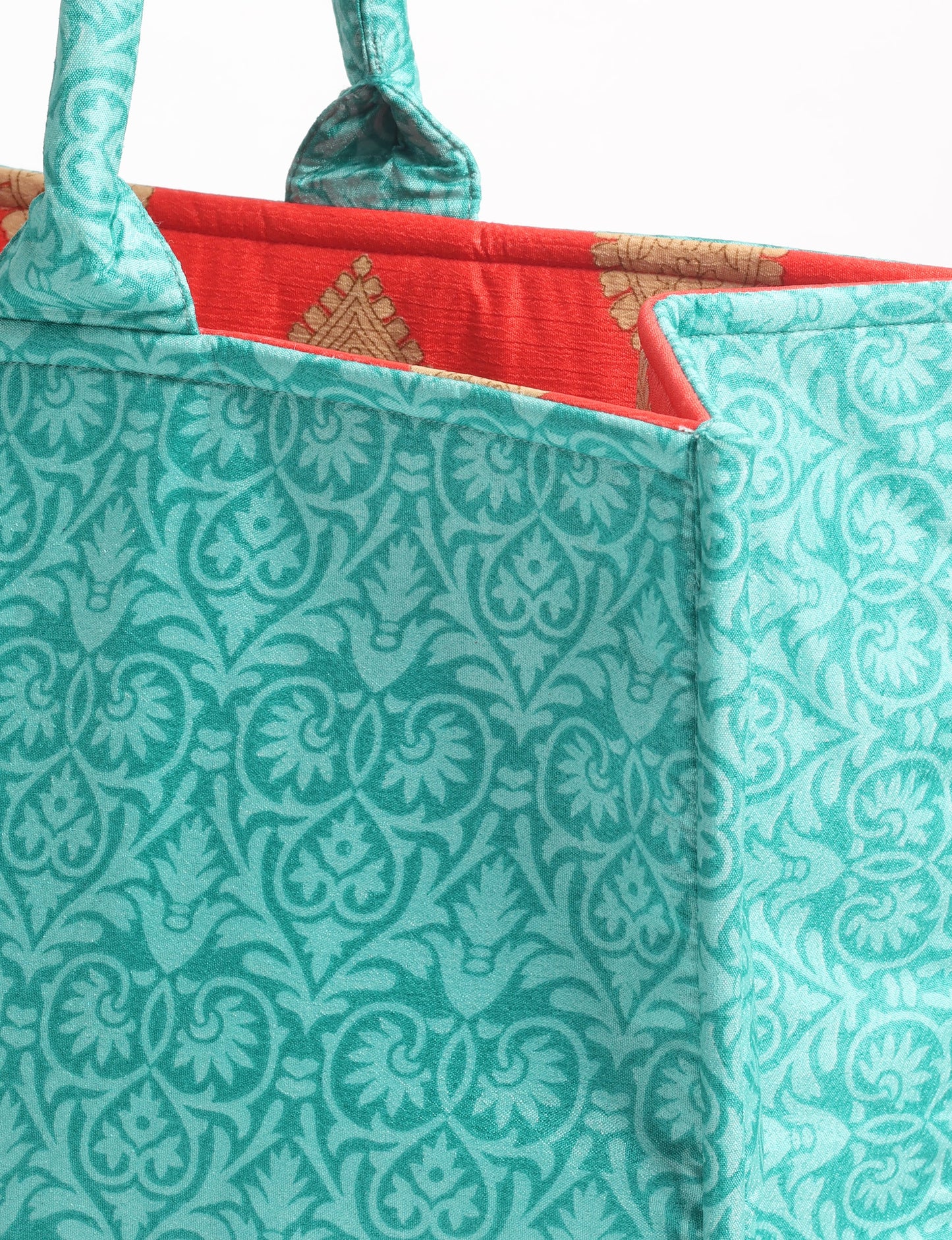 Elevate your eco-friendly style with our Work Tote Bag, a semi-structured, sustainable masterpiece. Soft padded handles, contrast lining, and an inside zipper pocket make it both stylish and functional. Perfect for carrying your laptop and more, this tote stands tall as a symbol of conscious fashion.