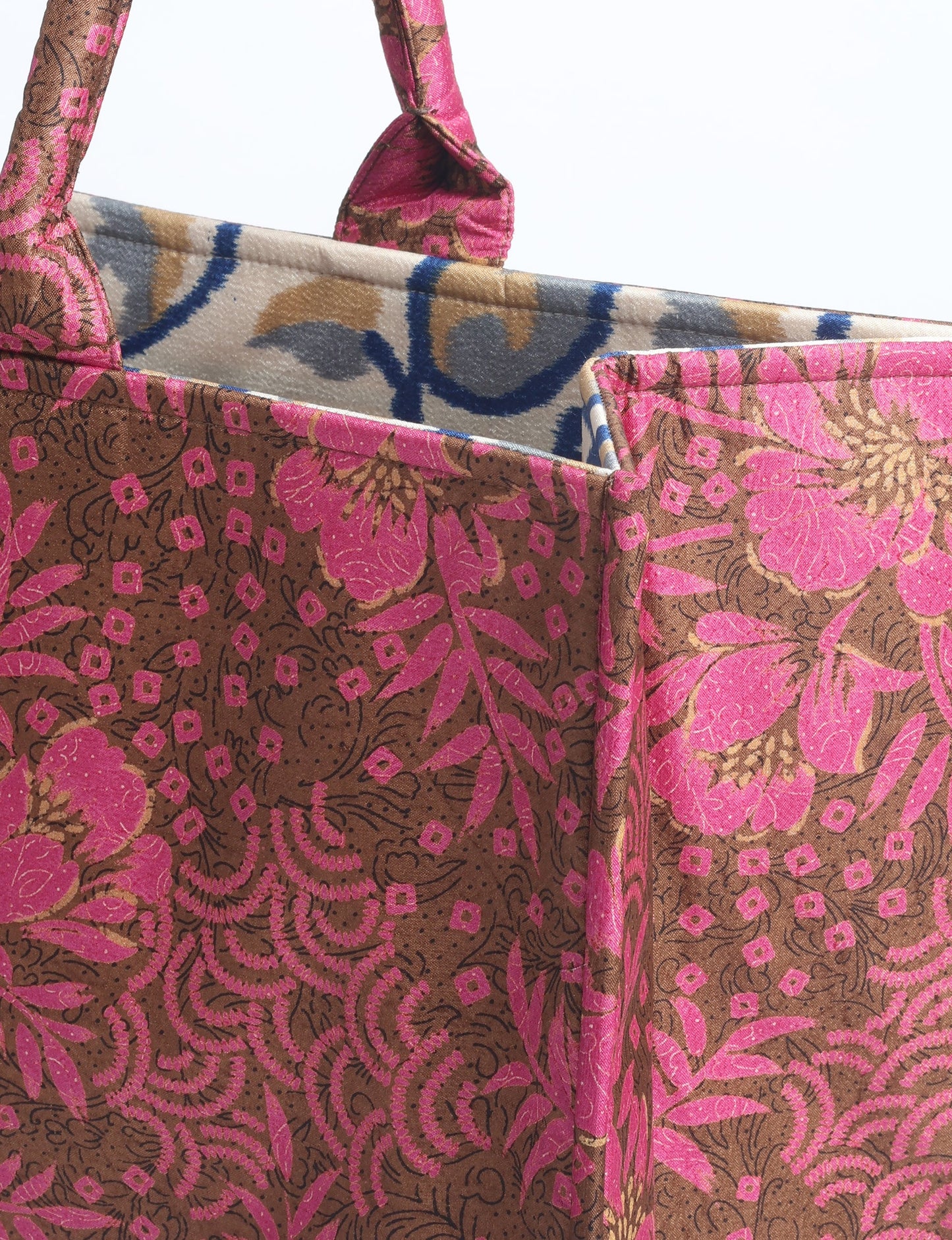 Elevate your eco-friendly style with our Work Tote Bag, a semi-structured, sustainable masterpiece. Soft padded handles, contrast lining, and an inside zipper pocket make it both stylish and functional. Perfect for carrying your laptop and more, this tote stands tall as a symbol of conscious fashion.