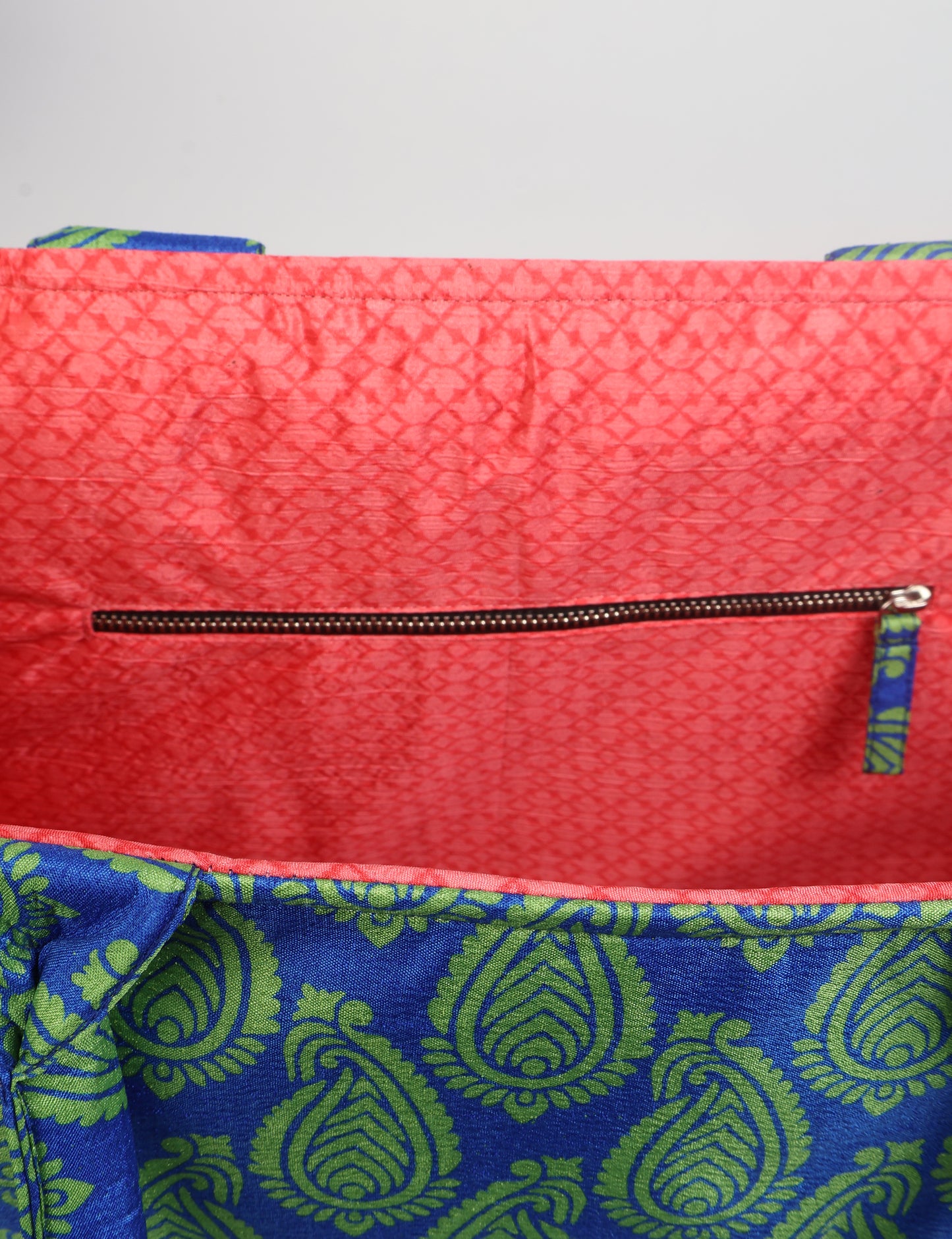 Elevate your eco-friendly style with our Work Tote Bag, a semi-structured, sustainable masterpiece. Soft padded handles, contrast lining, and an inside zipper pocket make it both stylish and functional. Perfect for carrying your laptop and more, this tote stands tall as a symbol of conscious fashion.