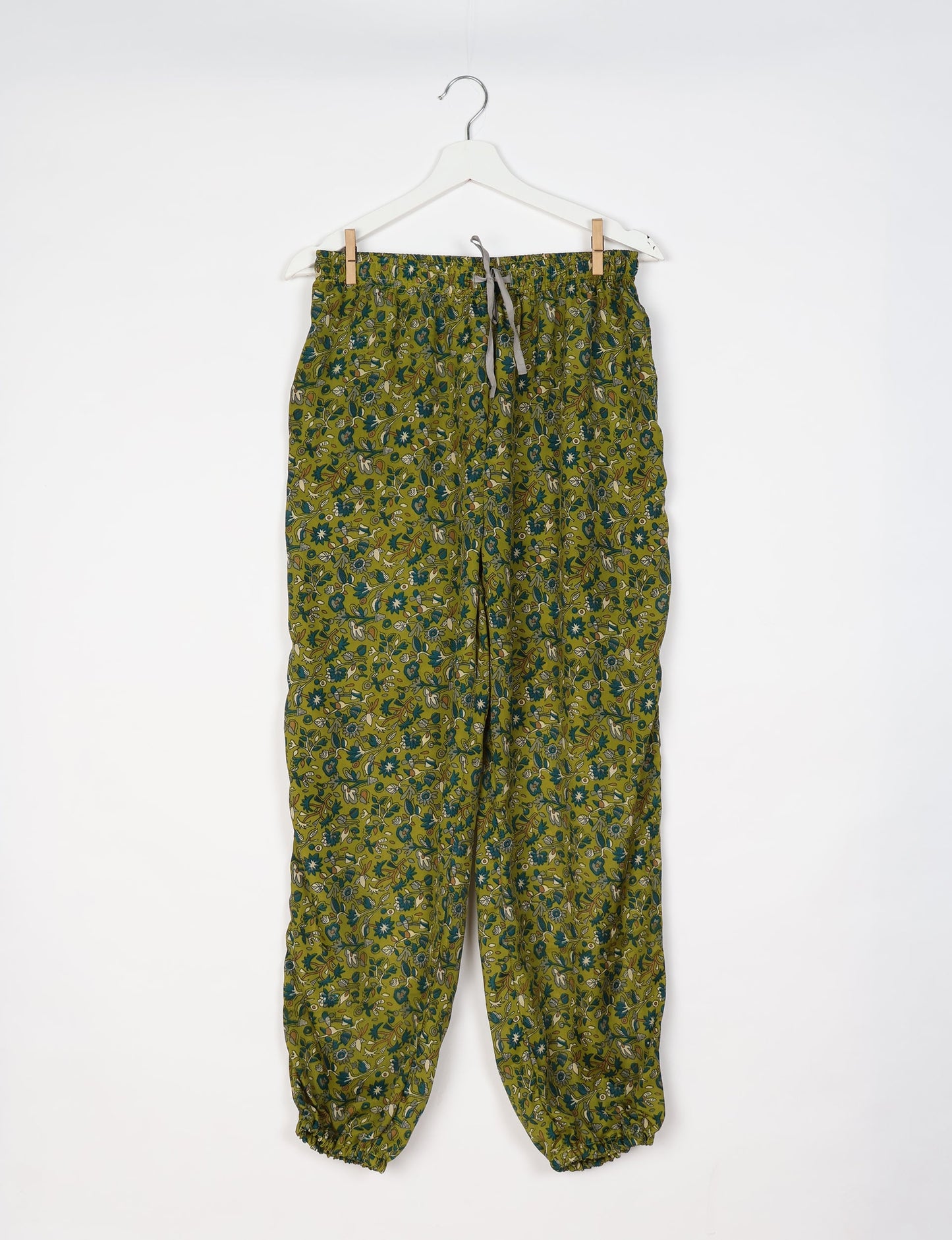 Comfortable and sustainable JOGGER PANTS, pull-on style crafted from eco-materials. Elastic drawstring waist, cotton twill tape, elasticated hems, and slant pockets for style and functionality. Make a positive impact on people and the planet with your fashion choices.