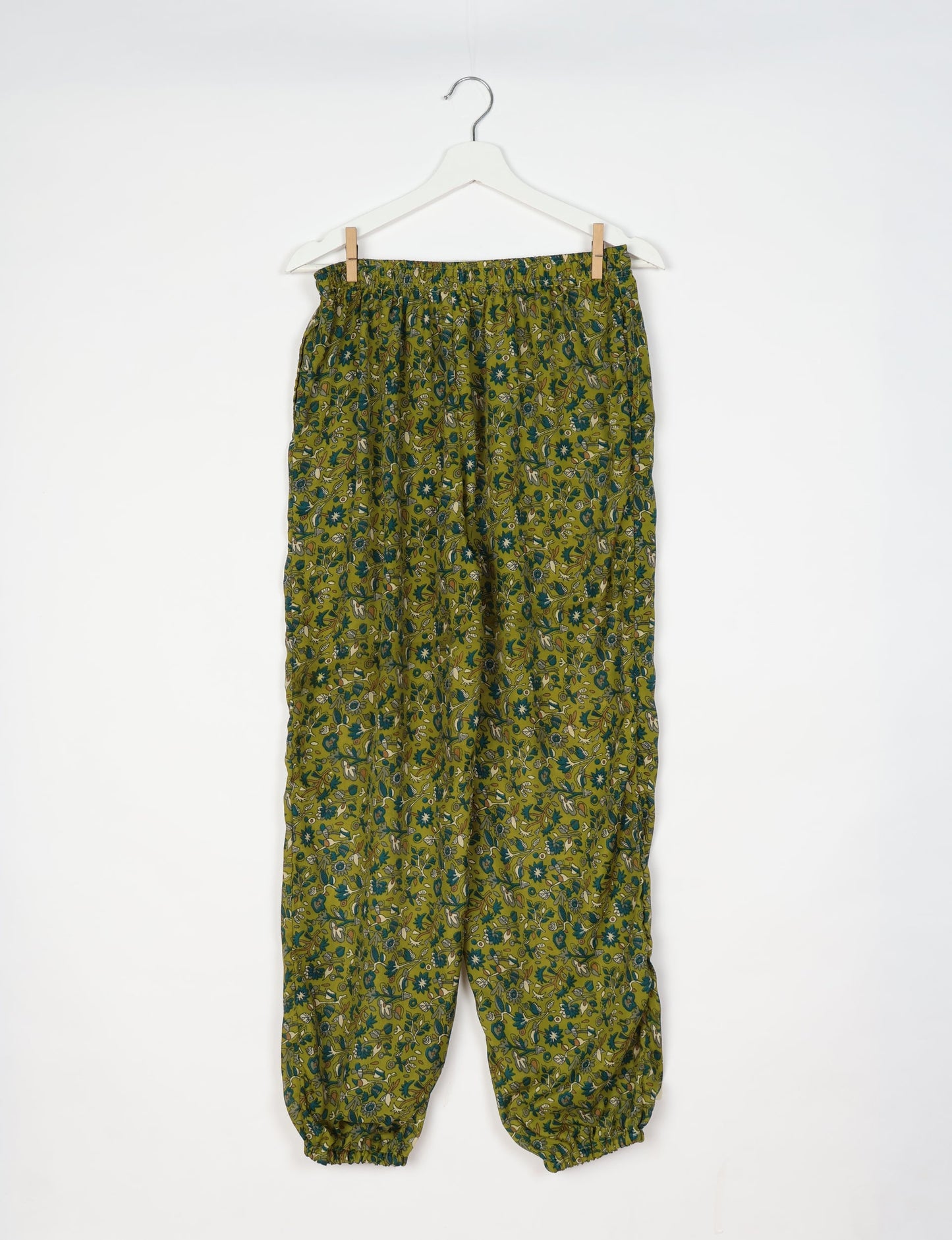 Comfortable and sustainable JOGGER PANTS, pull-on style crafted from eco-materials. Elastic drawstring waist, cotton twill tape, elasticated hems, and slant pockets for style and functionality. Make a positive impact on people and the planet with your fashion choices.