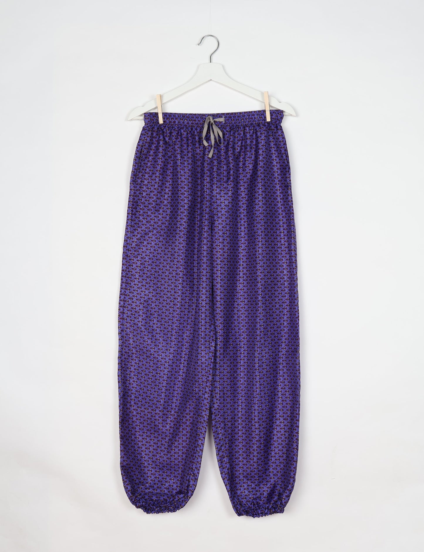 Comfortable and sustainable JOGGER PANTS, pull-on style crafted from eco-materials. Elastic drawstring waist, cotton twill tape, elasticated hems, and slant pockets for style and functionality. Make a positive impact on people and the planet with your fashion choices.