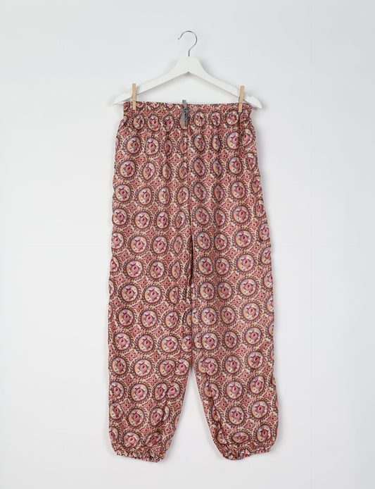 Comfortable and sustainable JOGGER PANTS, pull-on style crafted from eco-materials. Elastic drawstring waist, cotton twill tape, elasticated hems, and slant pockets for style and functionality. Make a positive impact on people and the planet with your fashion choices.