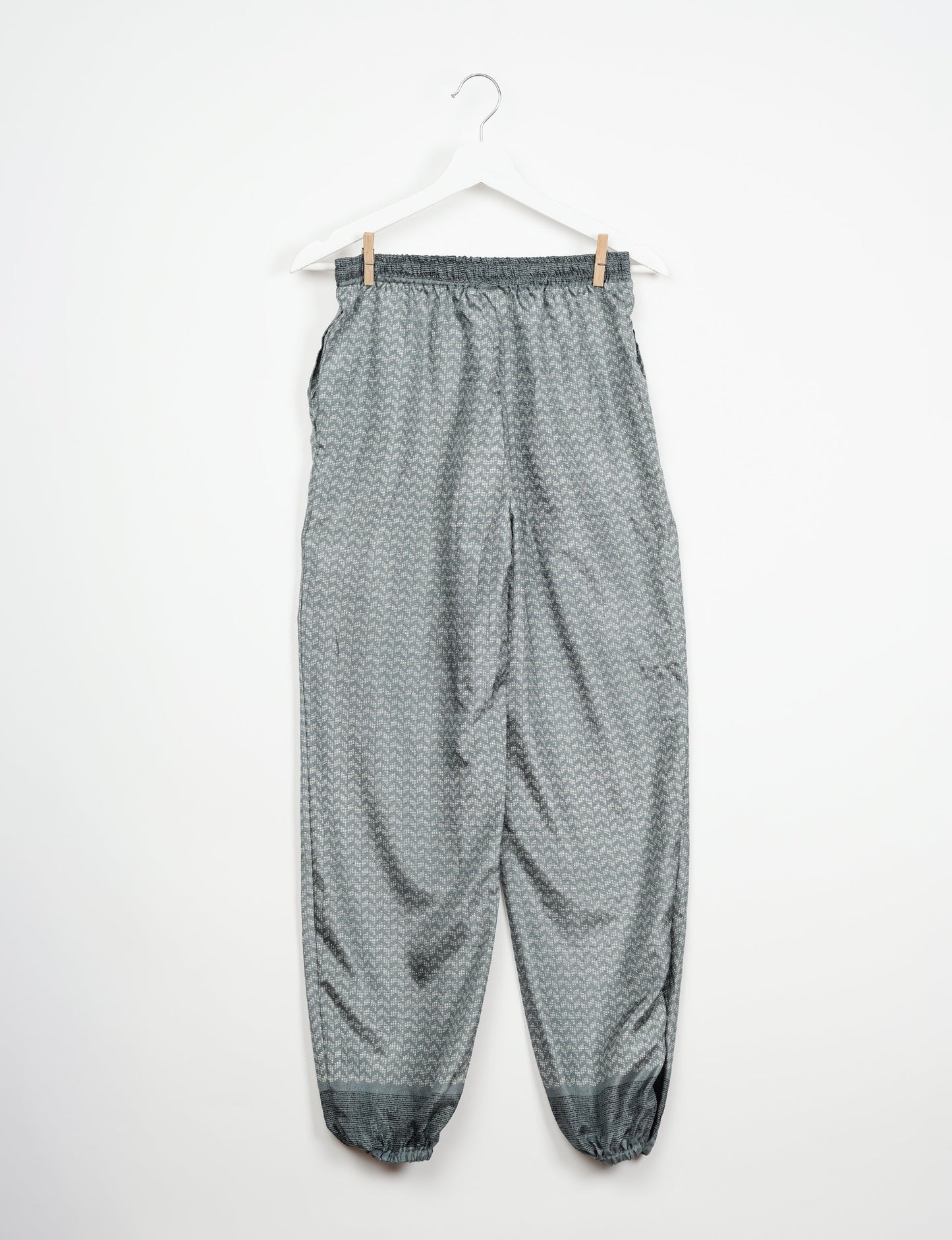 Comfortable and sustainable JOGGER PANTS, pull-on style crafted from eco-materials. Elastic drawstring waist, cotton twill tape, elasticated hems, and slant pockets for style and functionality. Make a positive impact on people and the planet with your fashion choices.