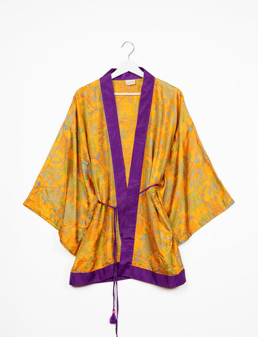 Chic and versatile KIMONO ROBE PRINT with a belt and loose straight-line sleeves. Throw it over swimwear, a t-shirt and shorts, leggings, or jeans for an instant style upgrade. Embrace fashionable versatility with this statement piece.