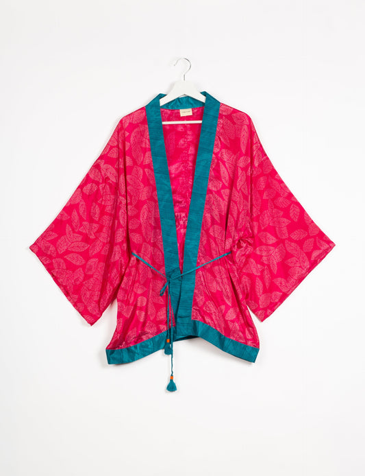 Chic and versatile KIMONO ROBE PRINT with a belt and loose straight-line sleeves. Throw it over swimwear, a t-shirt and shorts, leggings, or jeans for an instant style upgrade. Embrace fashionable versatility with this statement piece.