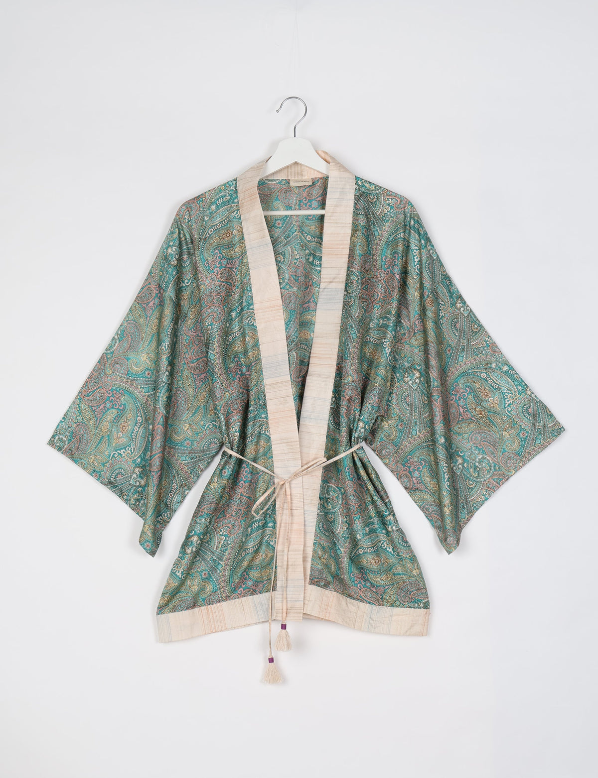 Chic and versatile KIMONO ROBE PRINT with a belt and loose straight-line sleeves. Throw it over swimwear, a t-shirt and shorts, leggings, or jeans for an instant style upgrade. Embrace fashionable versatility with this statement piece.