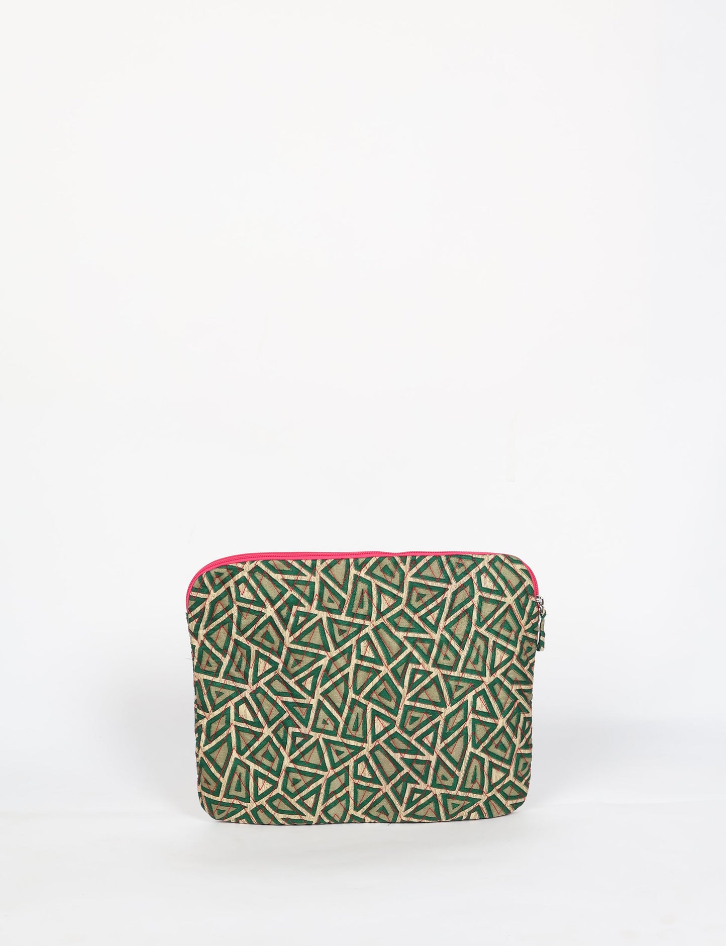 Elevate your tech style with our QUILTED LAPTOP SLEEVE 15-16 inches. Crafted with eco-friendly materials, the quilted design provides cushioning and durable protection for your 15"-16" laptop. Lightweight and stylish, with a secure zipper closure – your ethical choice for sustainable tech storage.