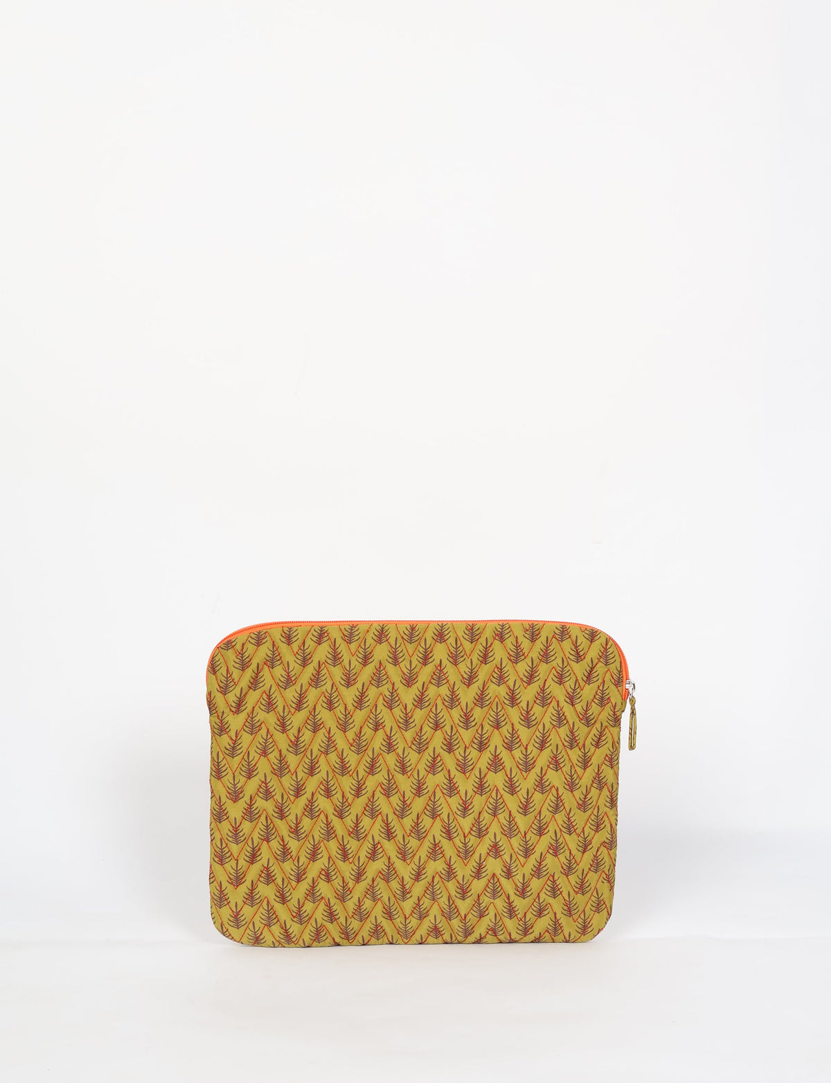 Elevate your tech style with our QUILTED LAPTOP SLEEVE 15-16 inches. Crafted with eco-friendly materials, the quilted design provides cushioning and durable protection for your 15"-16" laptop. Lightweight and stylish, with a secure zipper closure – your ethical choice for sustainable tech storage.