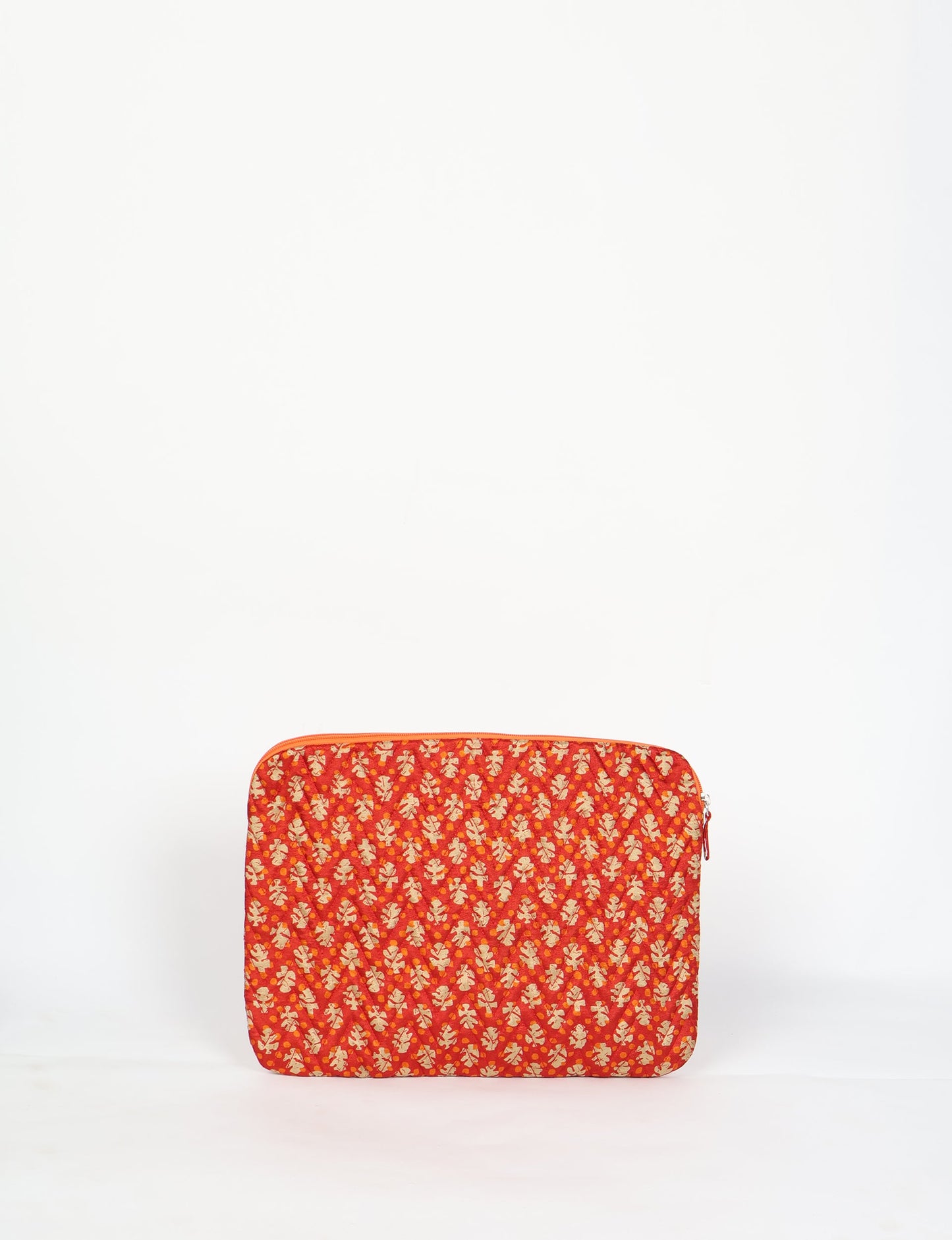 Elevate your tech style with our QUILTED LAPTOP SLEEVE 15-16 inches. Crafted with eco-friendly materials, the quilted design provides cushioning and durable protection for your 15"-16" laptop. Lightweight and stylish, with a secure zipper closure – your ethical choice for sustainable tech storage.