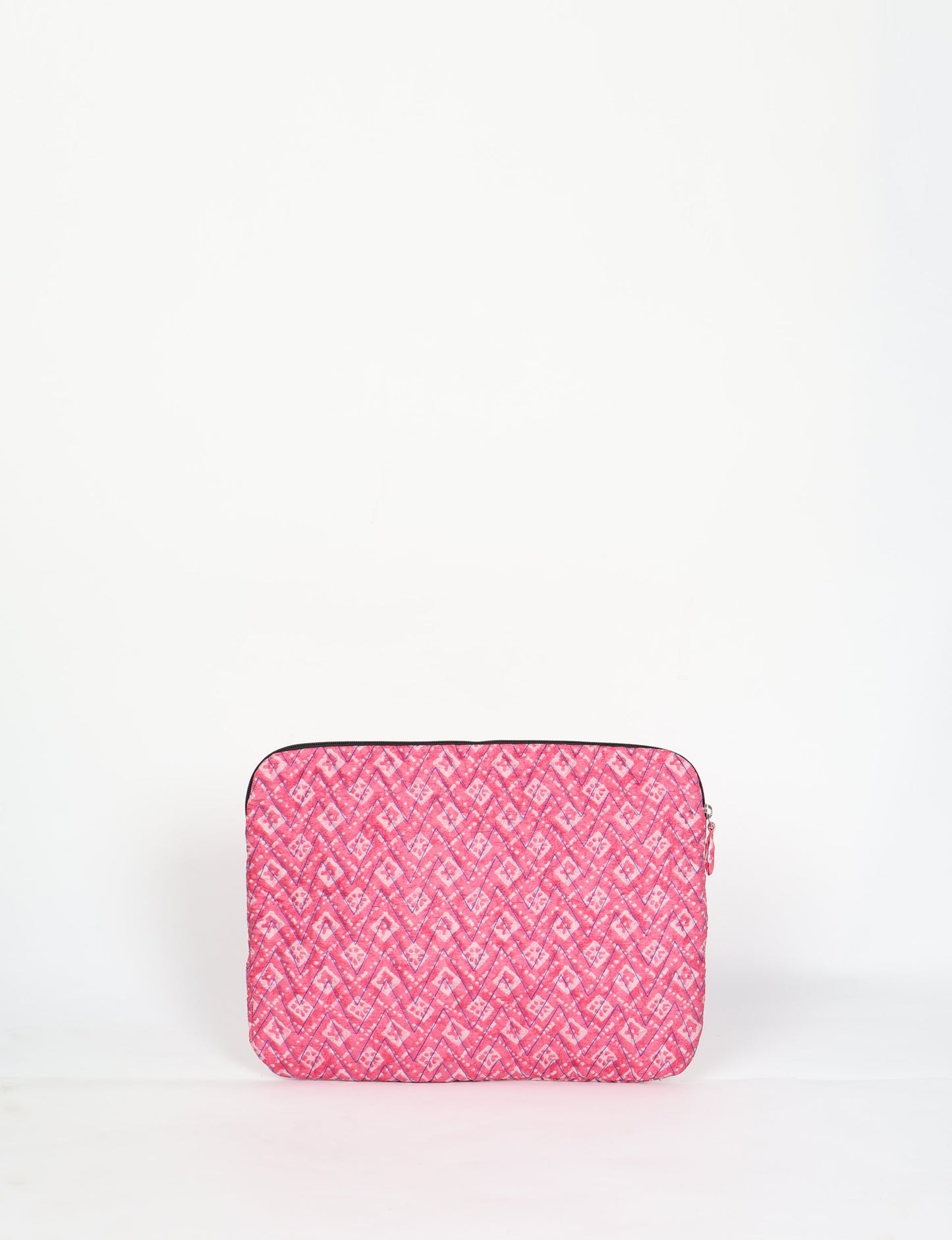 Elevate your tech style with our QUILTED LAPTOP SLEEVE 15-16 inches. Crafted with eco-friendly materials, the quilted design provides cushioning and durable protection for your 15"-16" laptop. Lightweight and stylish, with a secure zipper closure – your ethical choice for sustainable tech storage.