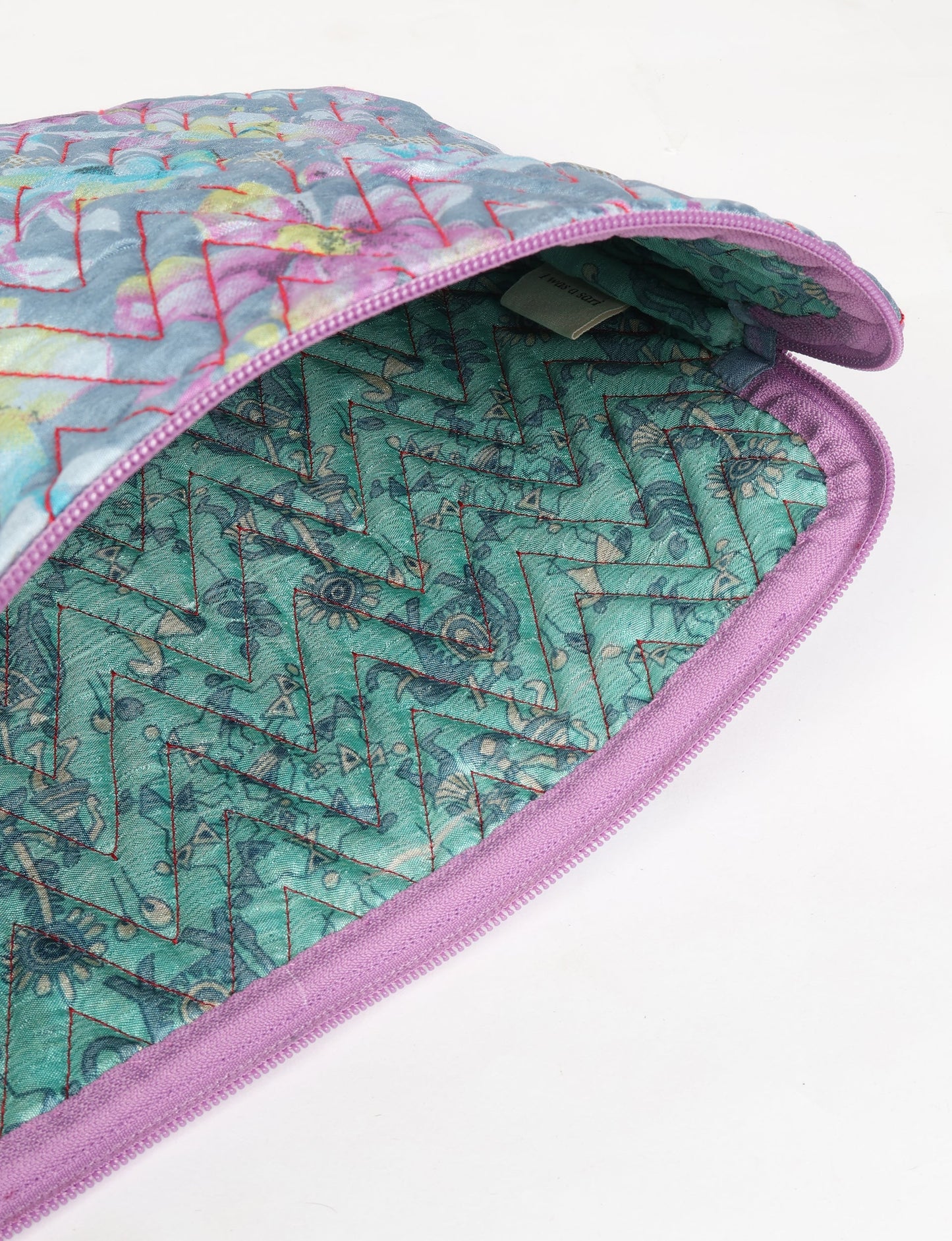 Elevate your tech style with our QUILTED LAPTOP SLEEVE 15-16 inches. Crafted with eco-friendly materials, the quilted design provides cushioning and durable protection for your 15"-16" laptop. Lightweight and stylish, with a secure zipper closure – your ethical choice for sustainable tech storage.