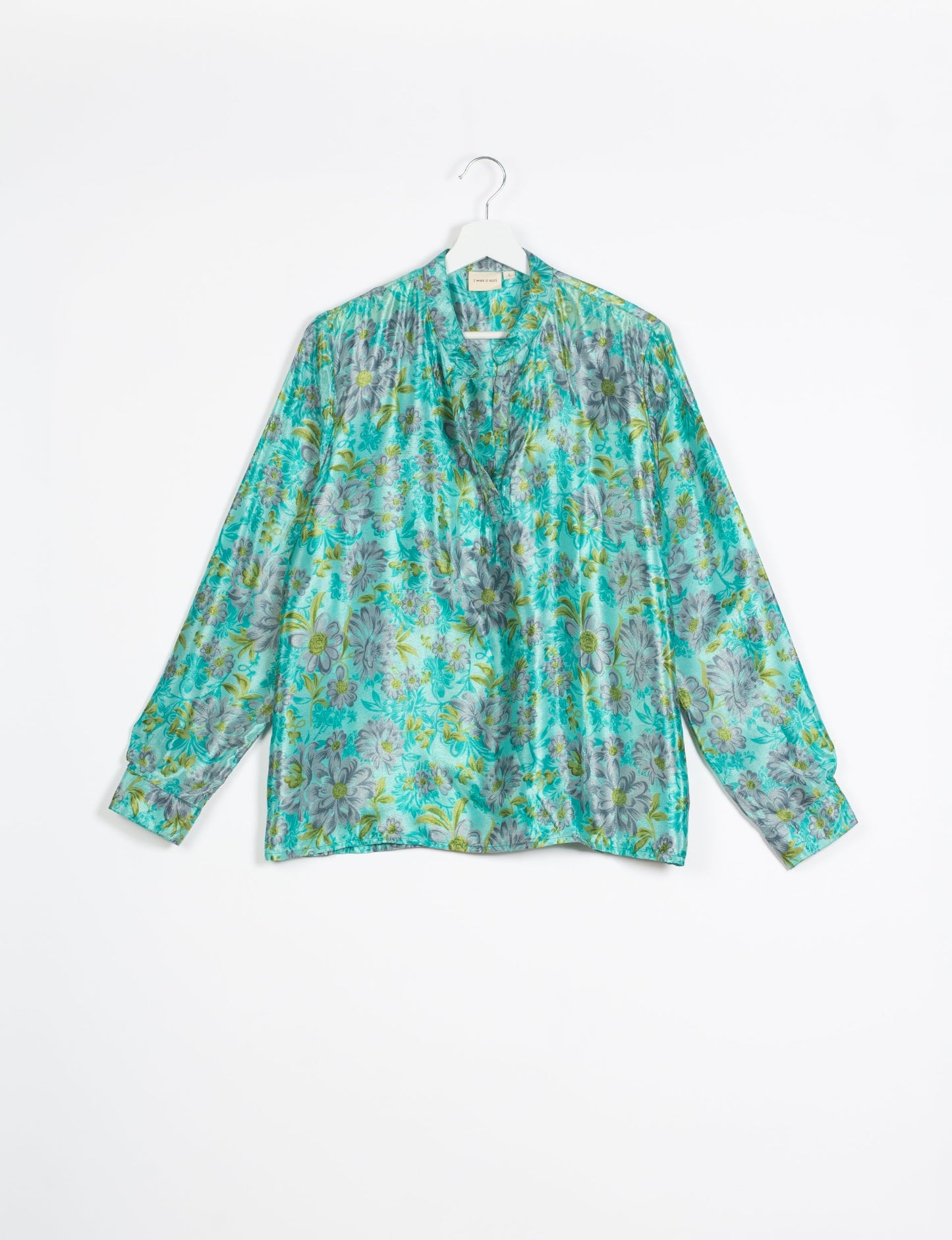 Versatile DAY BLOUSE, a sustainable wardrobe essential with a classic Johnny collar and full sleeves. Lightweight fabric for a comfortable fit, perfect for dressing up or down. Explore ethical clothing and green fashion with this eco-friendly and timeless piece, perfect for any occasion.