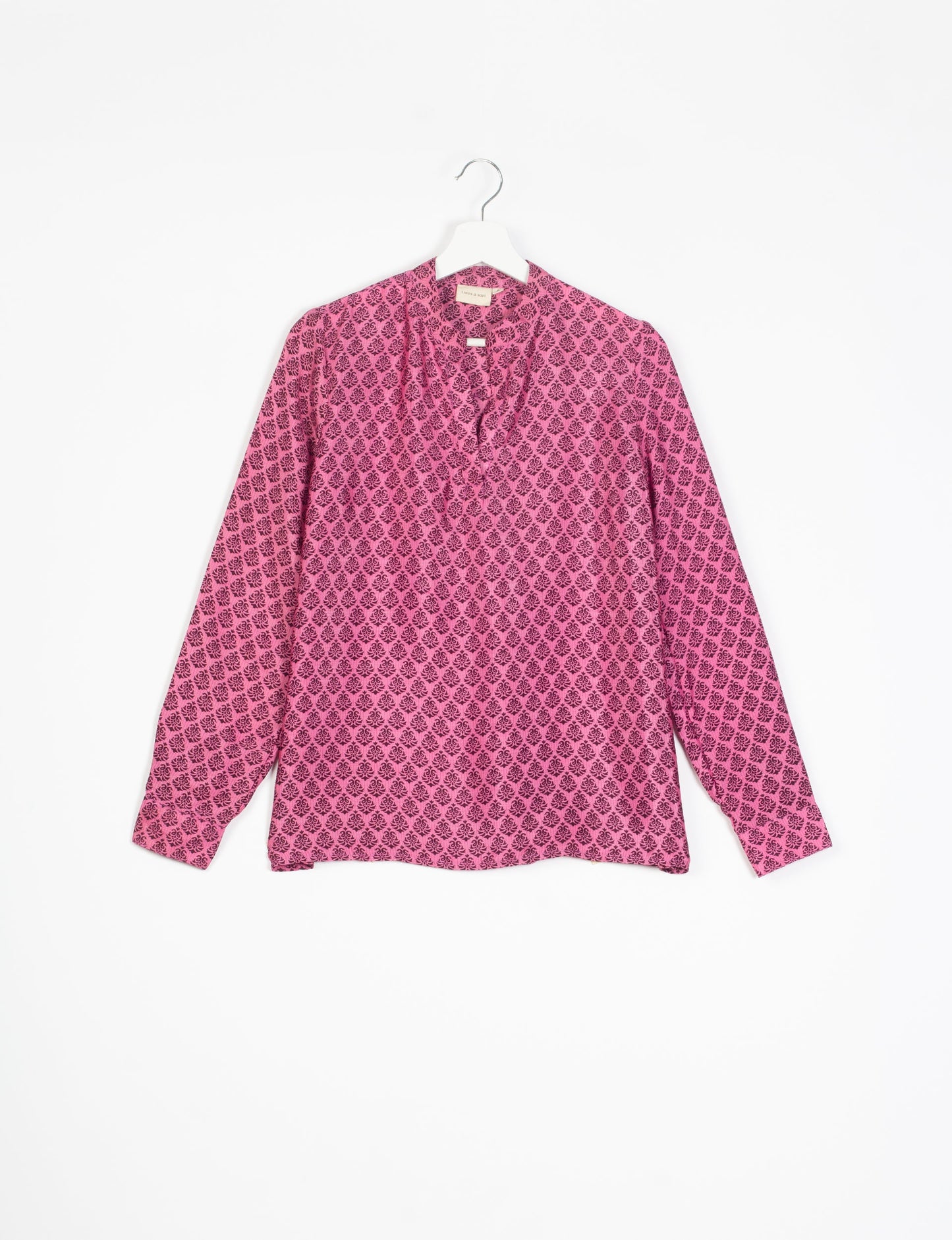 Versatile DAY BLOUSE, a sustainable wardrobe essential with a classic Johnny collar and full sleeves. Lightweight fabric for a comfortable fit, perfect for dressing up or down. Explore ethical clothing and green fashion with this eco-friendly and timeless piece, perfect for any occasion.