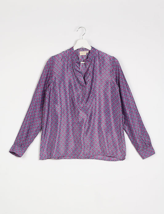 Versatile DAY BLOUSE, a sustainable wardrobe essential with a classic Johnny collar and full sleeves. Lightweight fabric for a comfortable fit, perfect for dressing up or down. Explore ethical clothing and green fashion with this eco-friendly and timeless piece, perfect for any occasion.