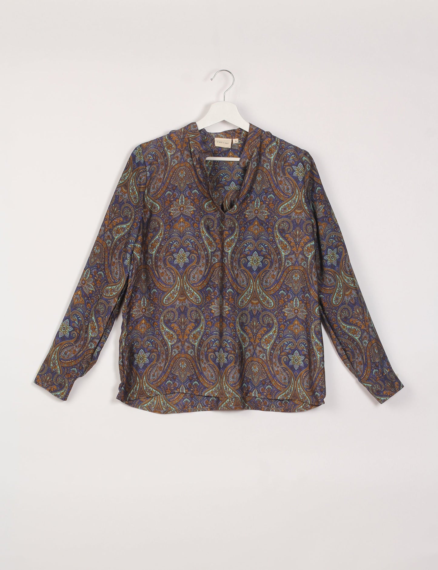 Versatile DAY BLOUSE, a sustainable wardrobe essential with a classic Johnny collar and full sleeves. Lightweight fabric for a comfortable fit, perfect for dressing up or down. Explore ethical clothing and green fashion with this eco-friendly and timeless piece, perfect for any occasion.