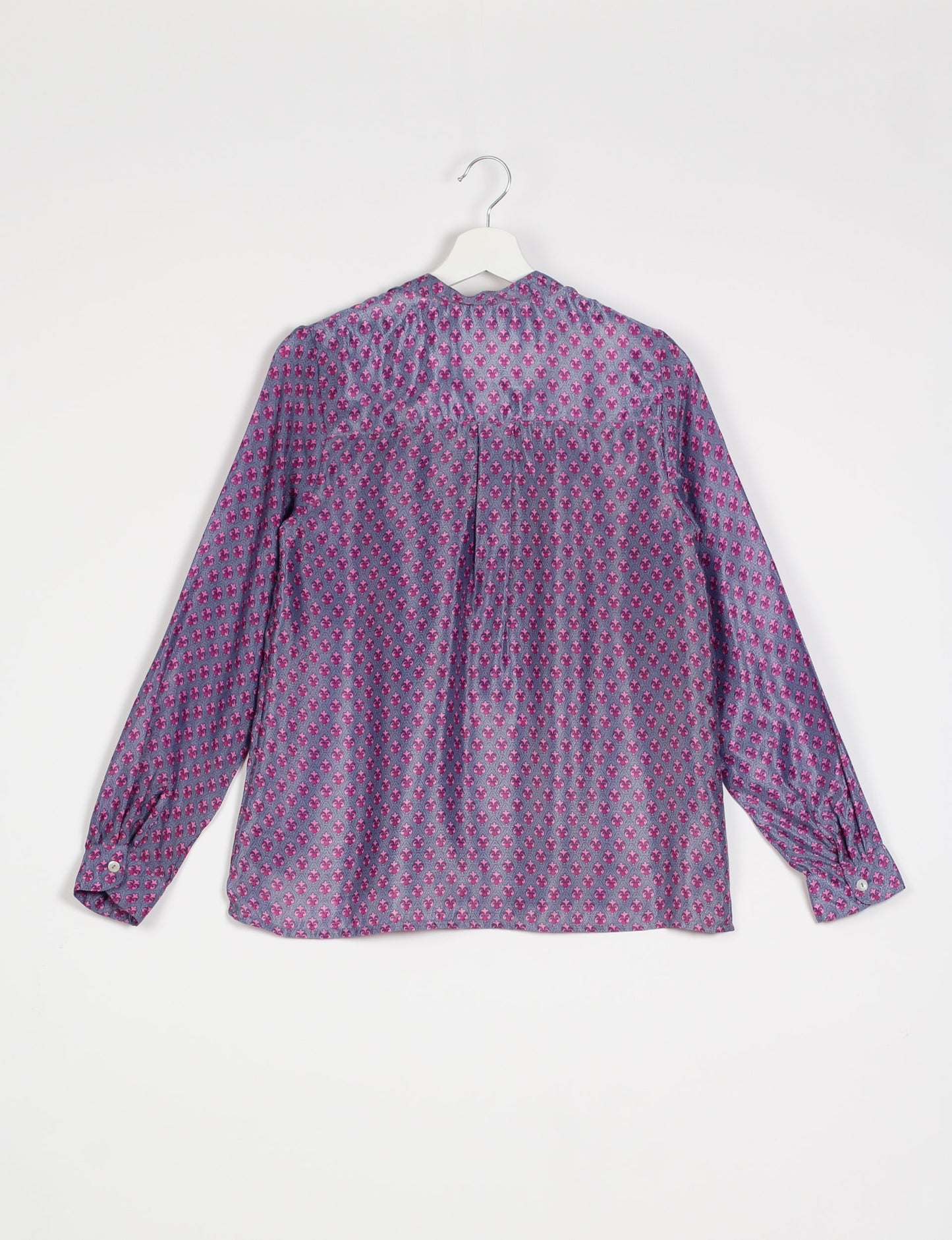 Versatile DAY BLOUSE, a sustainable wardrobe essential with a classic Johnny collar and full sleeves. Lightweight fabric for a comfortable fit, perfect for dressing up or down. Explore ethical clothing and green fashion with this eco-friendly and timeless piece, perfect for any occasion.