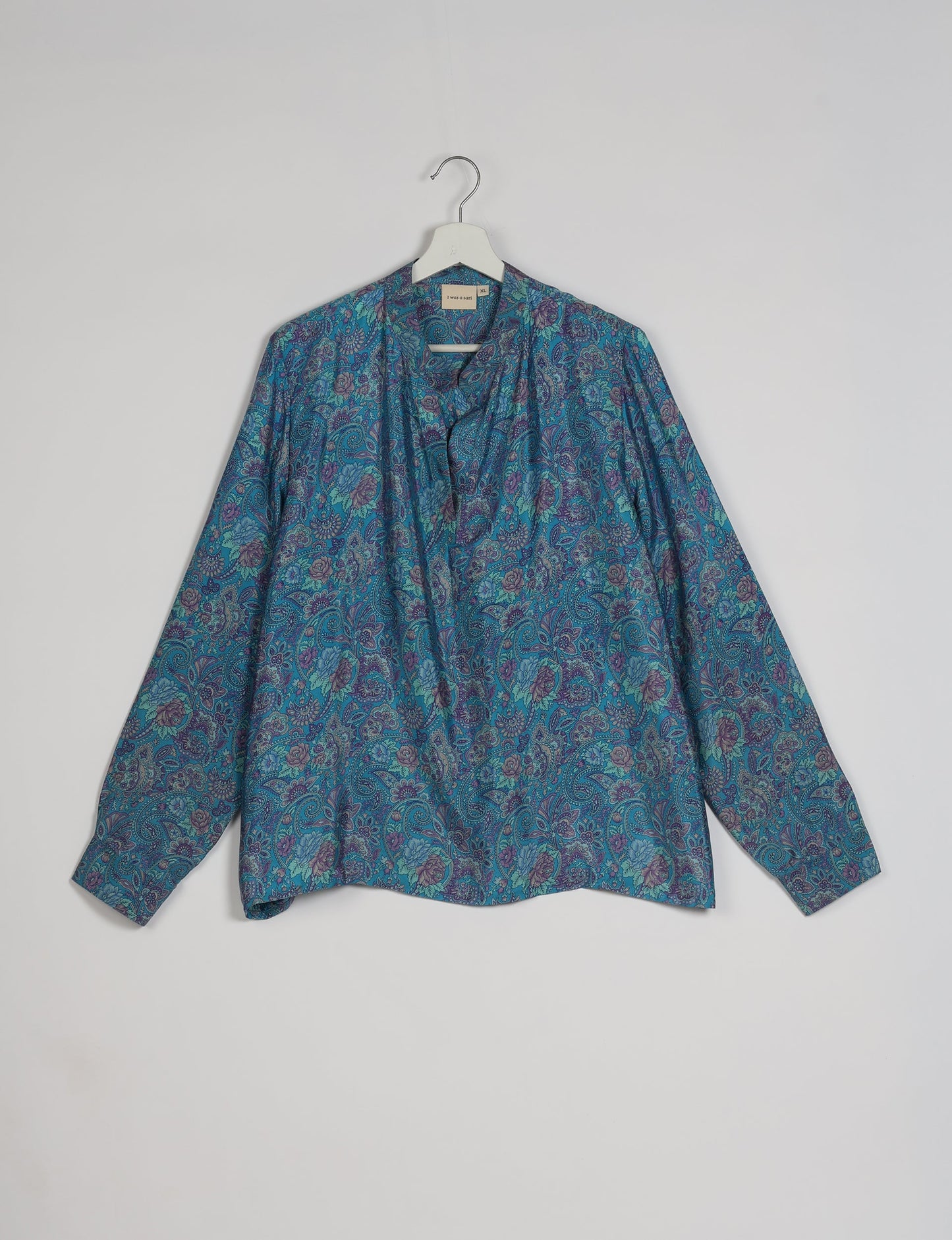 Versatile DAY BLOUSE, a sustainable wardrobe essential with a classic Johnny collar and full sleeves. Lightweight fabric for a comfortable fit, perfect for dressing up or down. Explore ethical clothing and green fashion with this eco-friendly and timeless piece, perfect for any occasion.