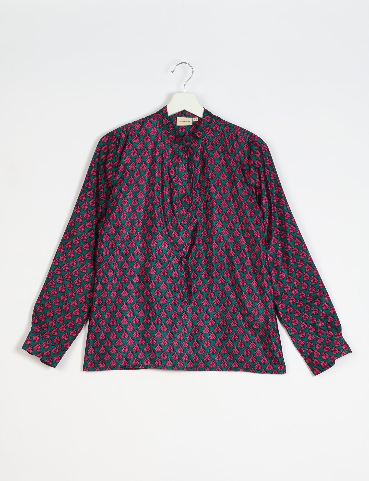 Versatile DAY BLOUSE, a sustainable wardrobe essential with a classic Johnny collar and full sleeves. Lightweight fabric for a comfortable fit, perfect for dressing up or down. Explore ethical clothing and green fashion with this eco-friendly and timeless piece, perfect for any occasion.