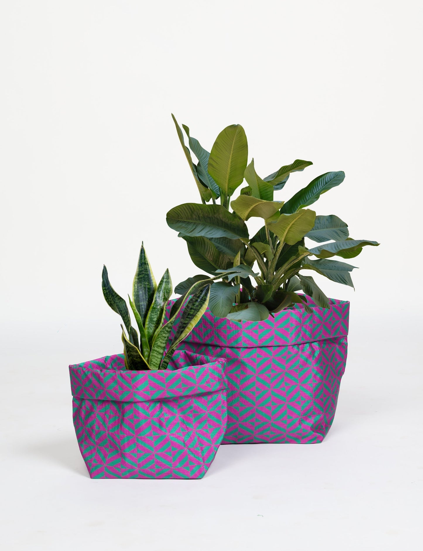 Upgrade your plant aesthetics sustainably with our PLANT POT COVER SET – two handmade covers crafted from preloved saris. Ethical and green, these covers bring eco-friendly charm to your plants and your space.