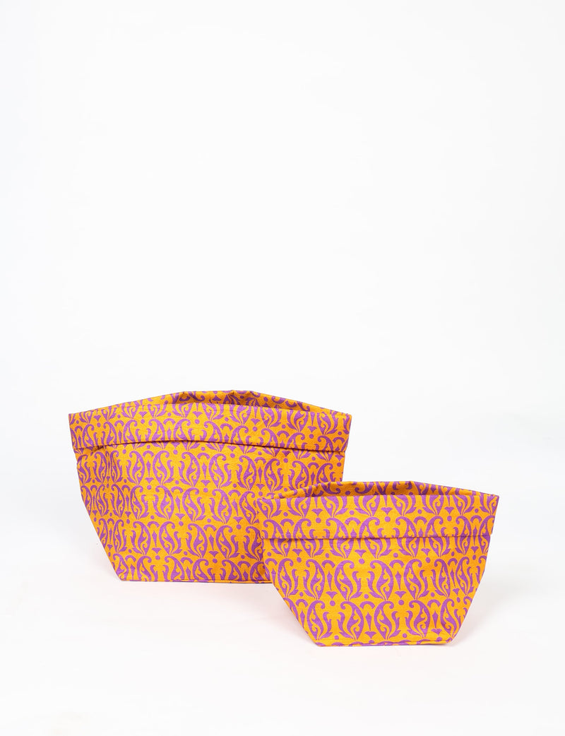 Upgrade your plant aesthetics sustainably with our PLANT POT COVER SET – two handmade covers crafted from preloved saris. Ethical and green, these covers bring eco-friendly charm to your plants and your space.