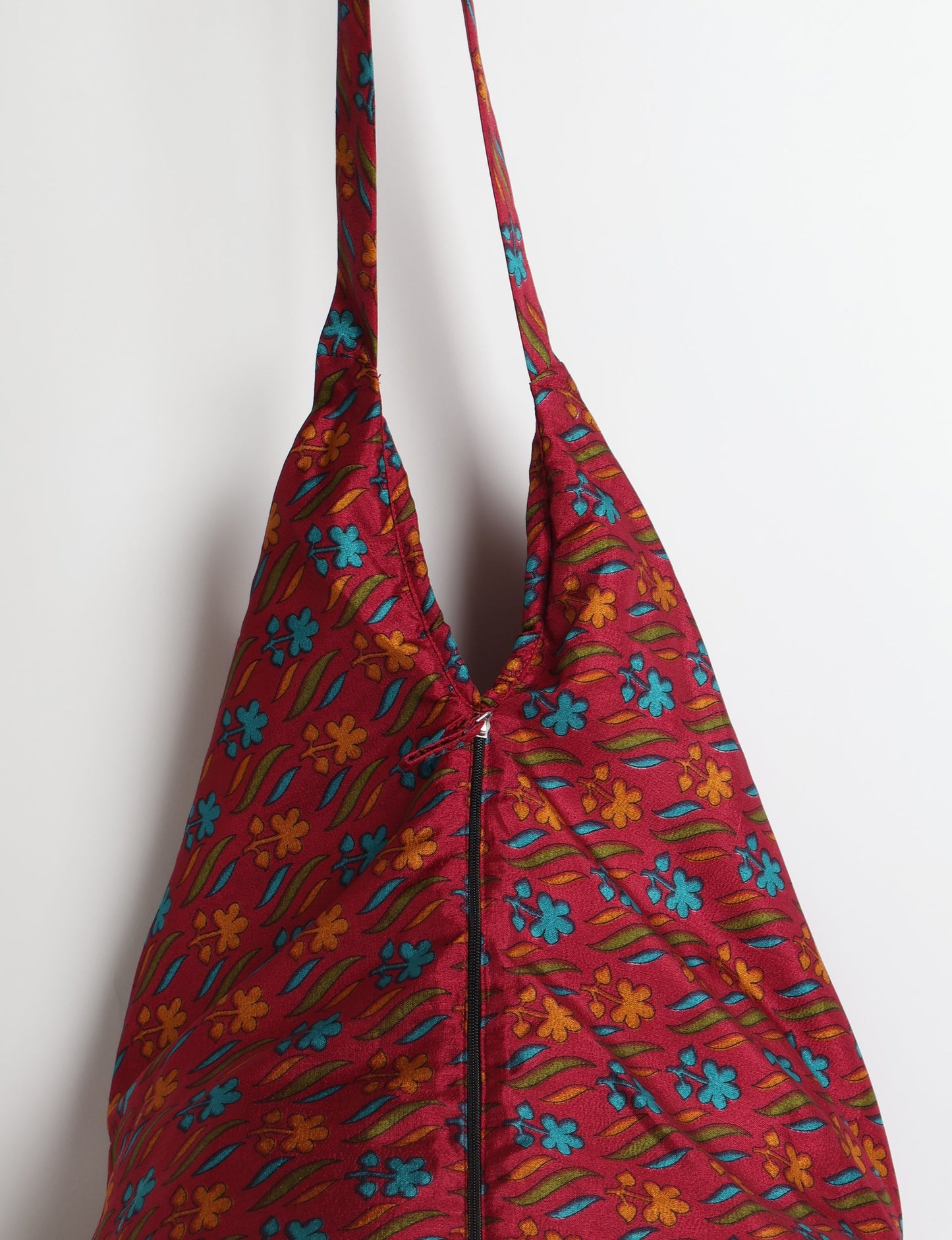 A stylish HOBO BAG made from recycled materials, perfect for eco-conscious fashionistas.