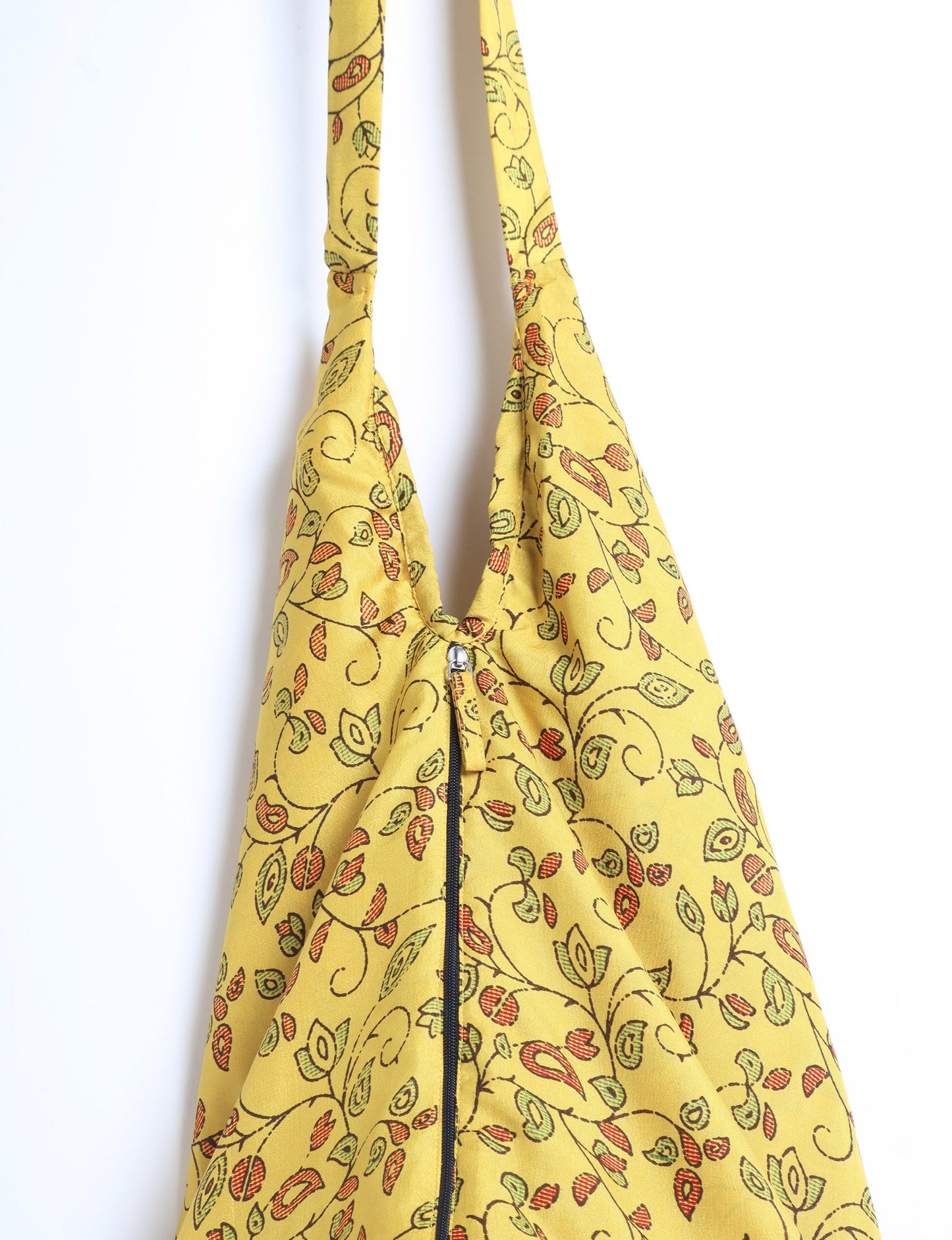 A stylish HOBO BAG made from recycled materials, perfect for eco-conscious fashionistas.