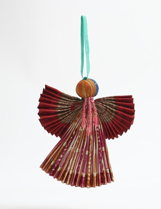 Angel Christmas Ornament made from upcycled saris, featuring pleated arms and body. A sustainable, eco-friendly holiday decoration, embodying recycled fashion and upcycling in festive style.





