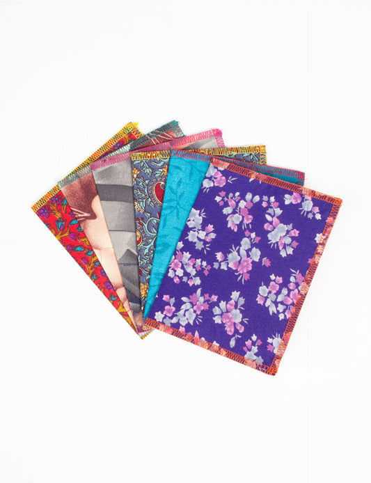 Folded Celebration Card Set, 6 pieces made from recycled sari fabric, showcasing sustainable, eco-friendly, and upcycled fashion principles. Ideal for sending wishes while supporting circular fashion, sustainable apparel, and environmentally friendly practices.