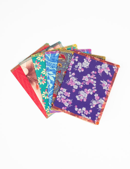 Folded Celebration Card Set, 6 pieces made from recycled sari fabric, showcasing sustainable, eco-friendly, and upcycled fashion principles. Ideal for sending wishes while supporting circular fashion, sustainable apparel, and environmentally friendly practices.