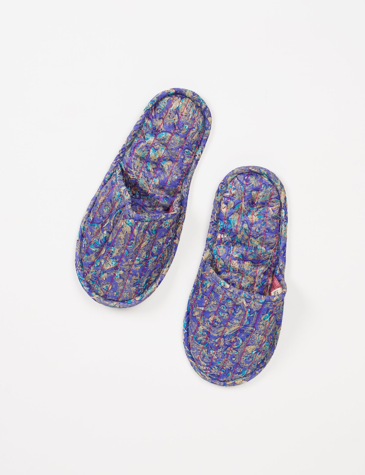 QUILTED SLIPPERS