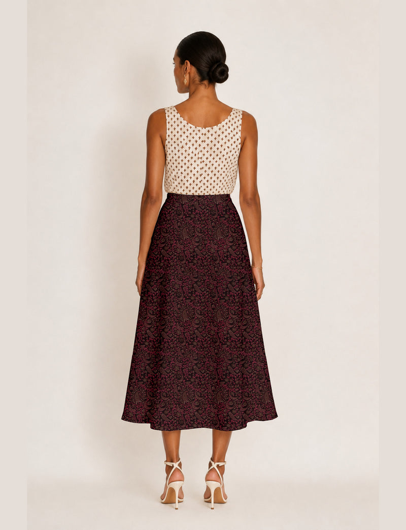A line skirt with slit - Pink Paisley