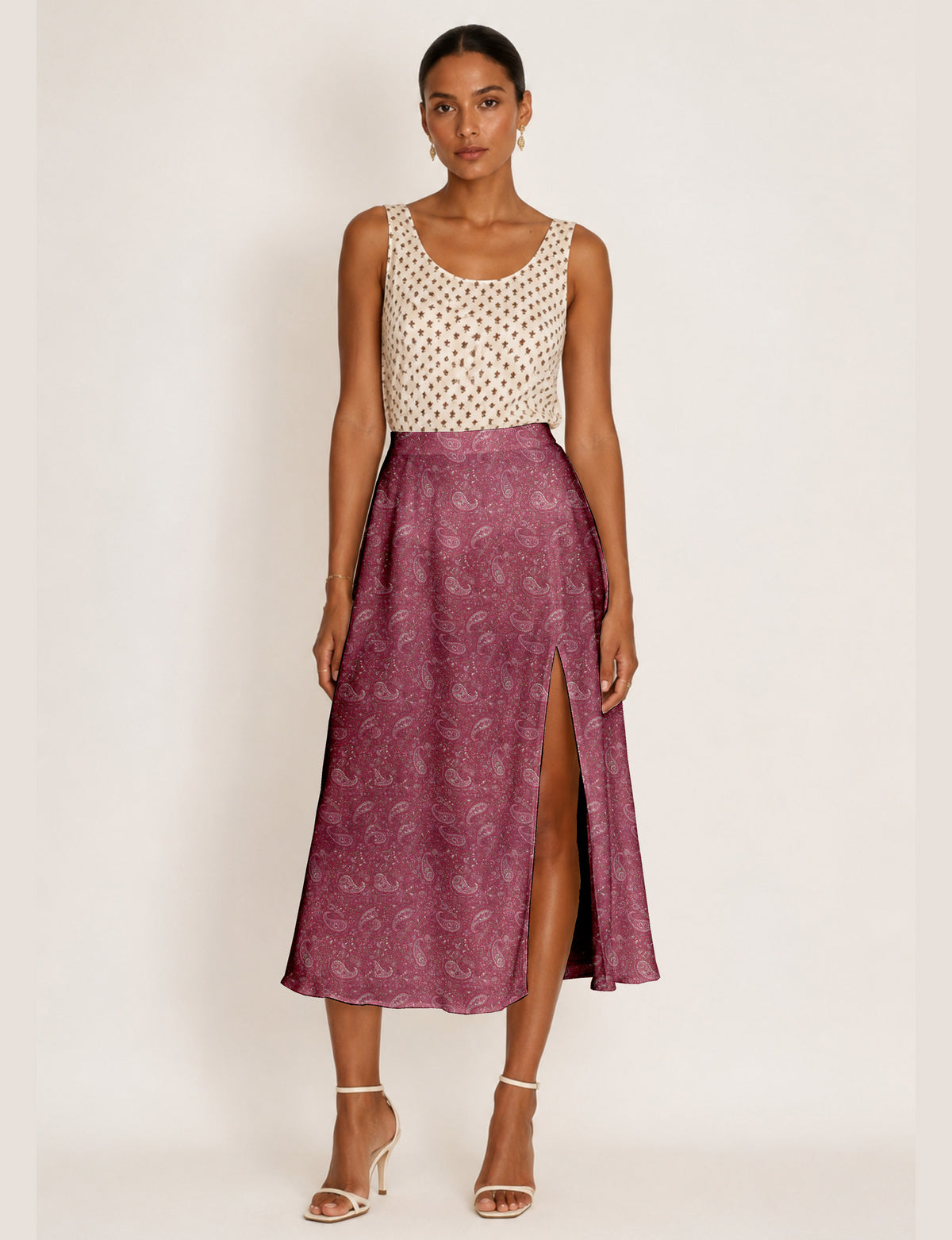 A line skirt with slit - Pink Paisley