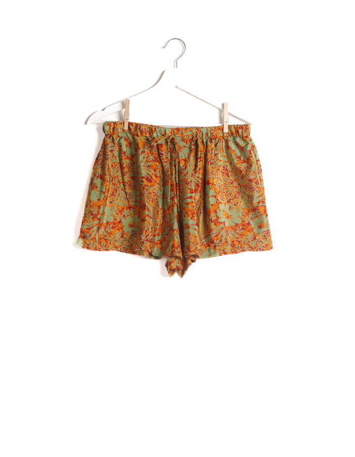 Elevate your wardrobe with our eco-friendly shorts. The all-around elastic waist and drawstring tie provide comfort and style. Crafted with ethical and sustainable practices, these shorts redefine green fashion, making them a perfect addition to your conscious clothing collection.