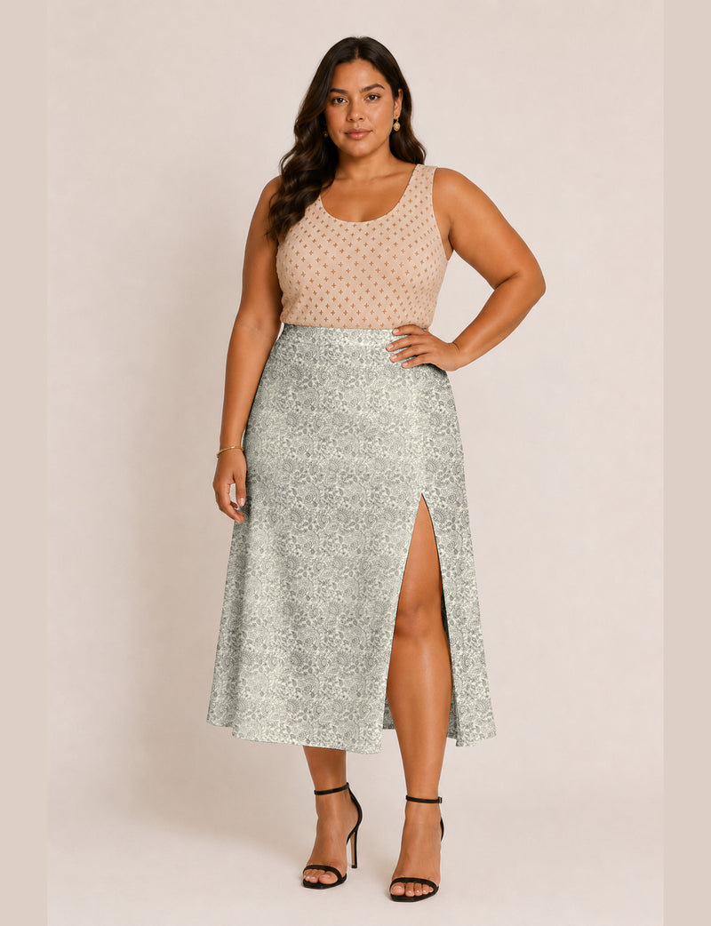 A line skirt with slit - White Paisley