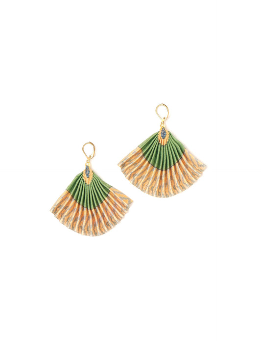 Elevate your style sustainably with our PLEATED EARRINGS – a timeless creation from pre-loved Indian saris, crafted using innovative heat setting techniques. Align with ethical clothing, green fashion, and slow fashion, these earrings are a statement of mindful elegance. Hypoallergy tested metal hooks make them a skin-friendly, sustainable choice.