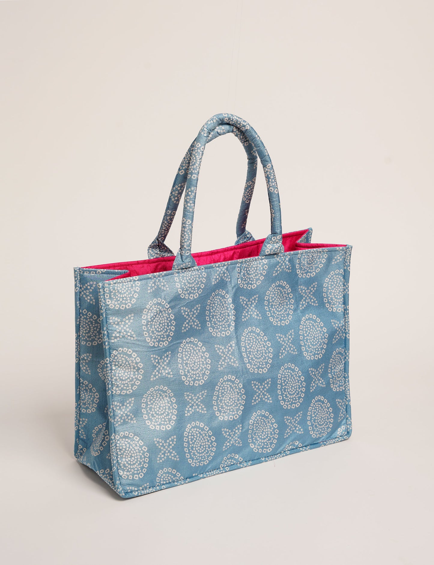 Elevate your eco-friendly style with our Work Tote Bag, a semi-structured, sustainable masterpiece. Soft padded handles, contrast lining, and an inside zipper pocket make it both stylish and functional. Perfect for carrying your laptop and more, this tote stands tall as a symbol of conscious fashion.